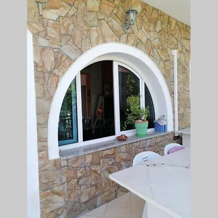 Villa Dina